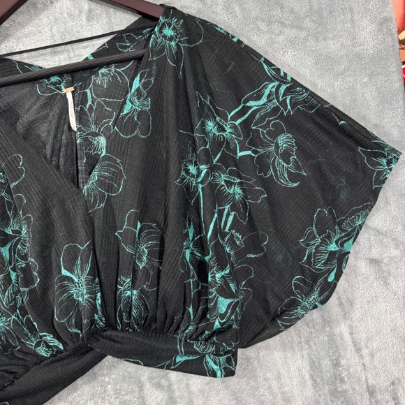 Free People One Dance Black Teal
Floral Print Top Kimono Dolman Sleeve
XS - Picture 4 of 16